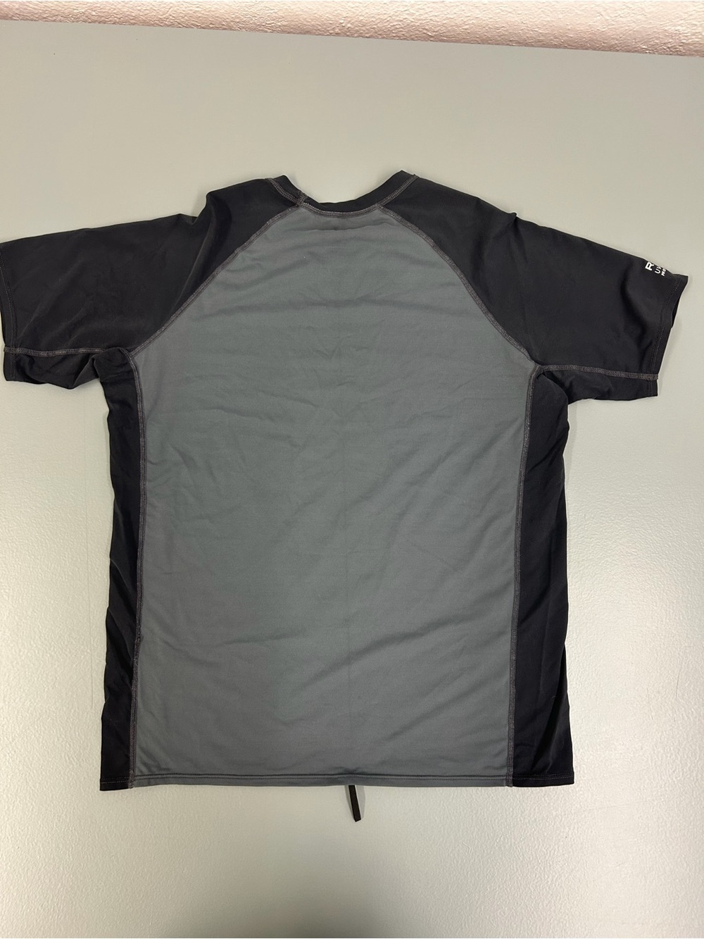 RVCA Rashguard - Picture 2 of 4